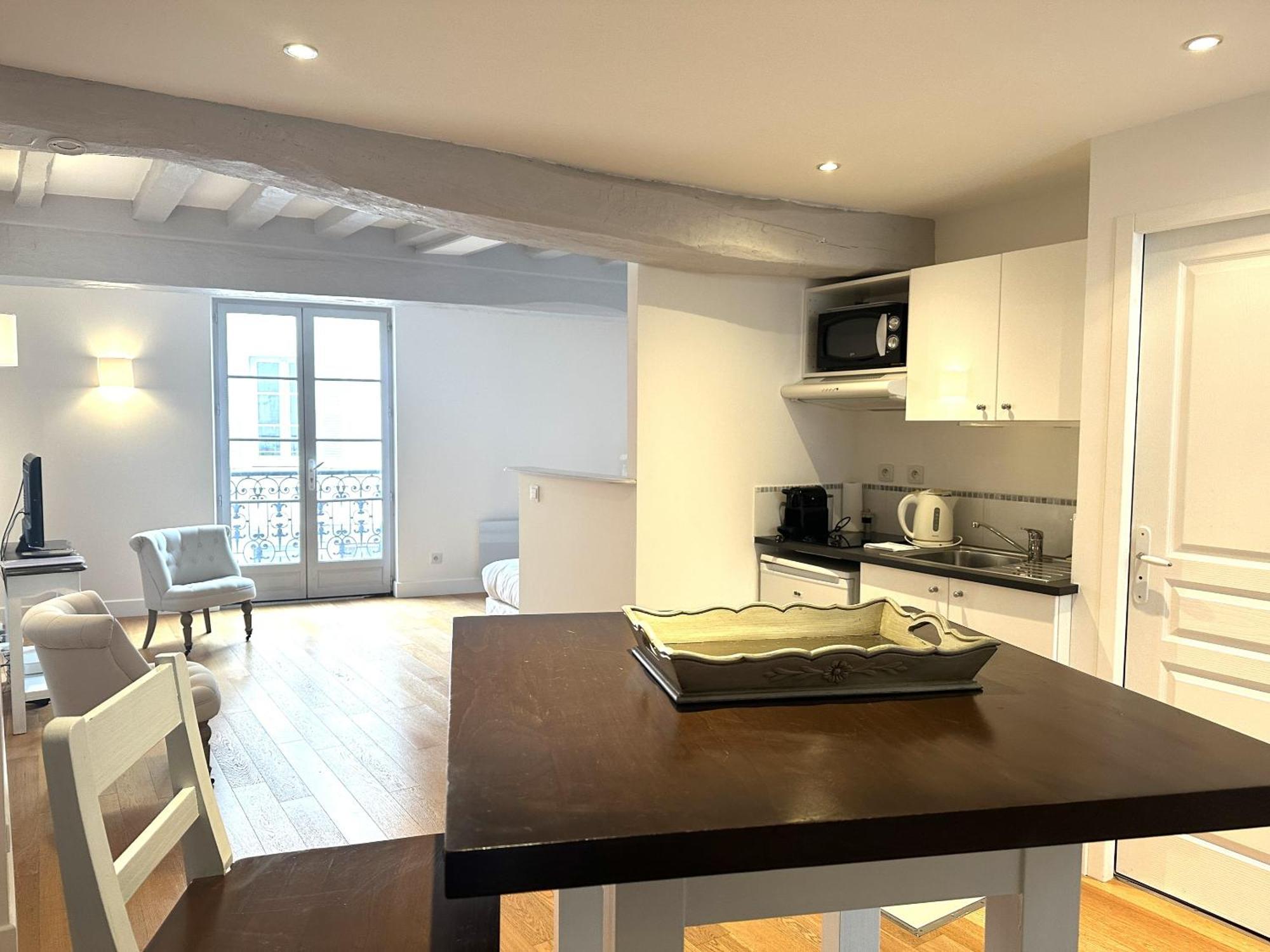 Batisse Paradis- 3 Appartements Calmes Et Elegants Au Centre Historique De Beaune بون المظهر الخارجي الصورة